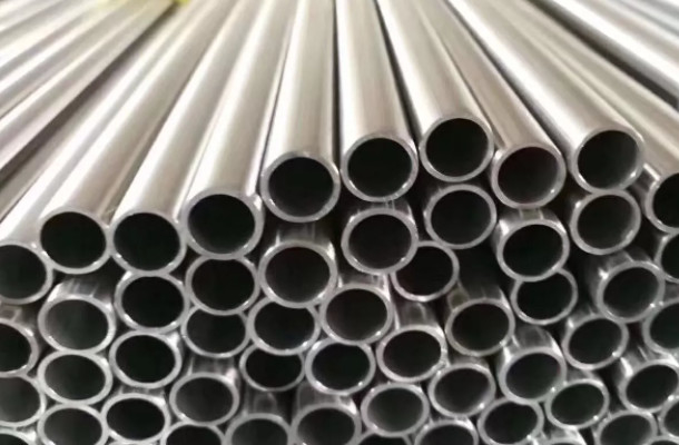1050 Silver Extruded Aluminum Tubing Round